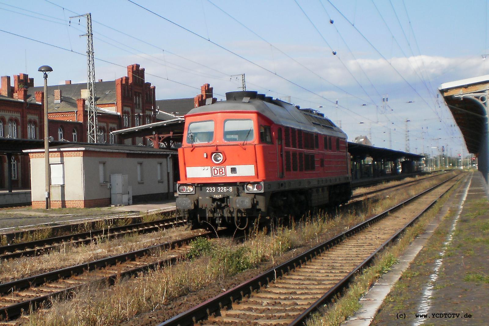 Bahnhof Stendal 23.06.2010, 233 326-8 