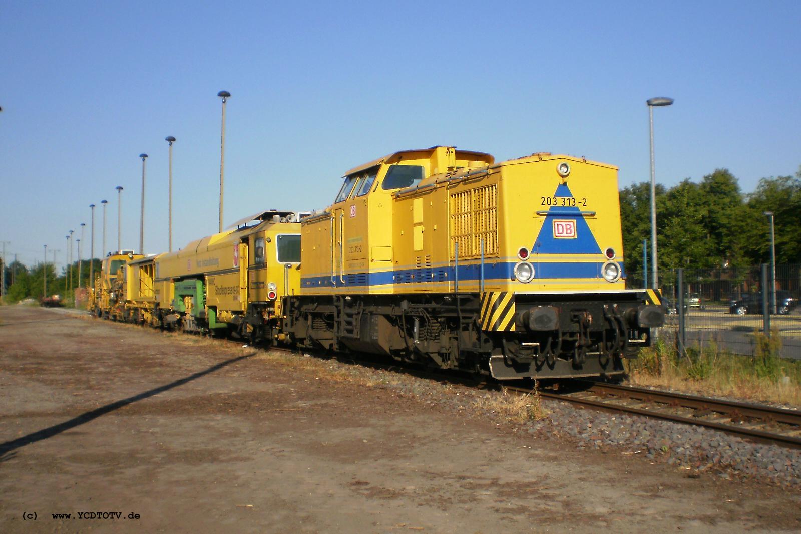 Bahnhof Stendal 07.07.2010, 203 313-2, GSM 641 und SSP 604 