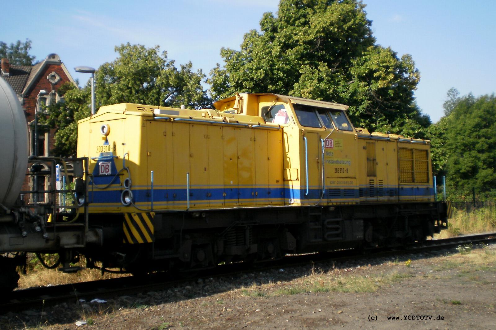 Bahnhof Stendal 31.07.2010, 203 310-8 